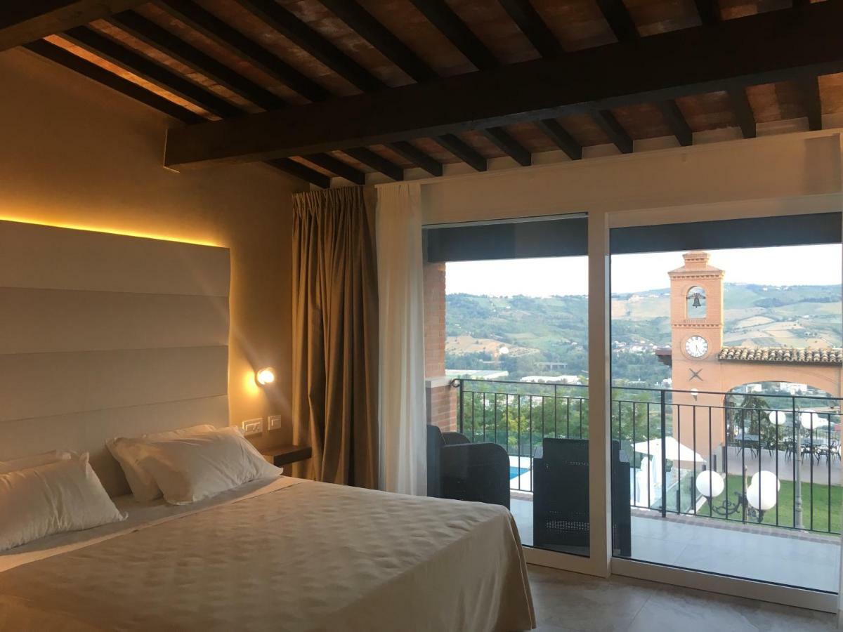 Hotel Il Poggio Ascoli Piceno Esterno foto